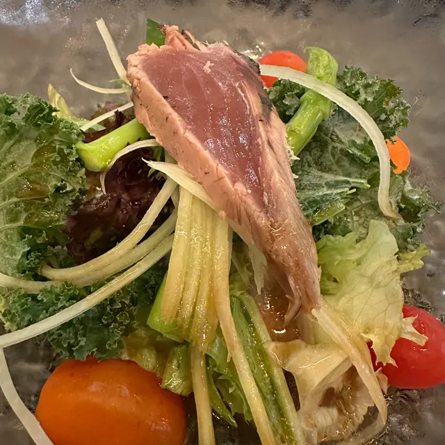 火炙鰹魚青木瓜沙律