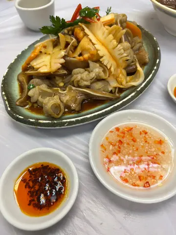 卤水三并 - 墨鱼、生肠、猪耳朵