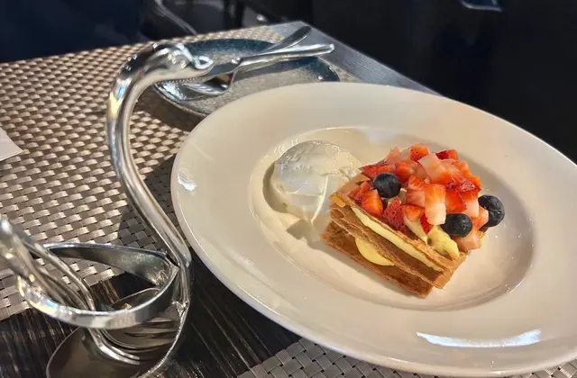 士多啤梨拿破崙