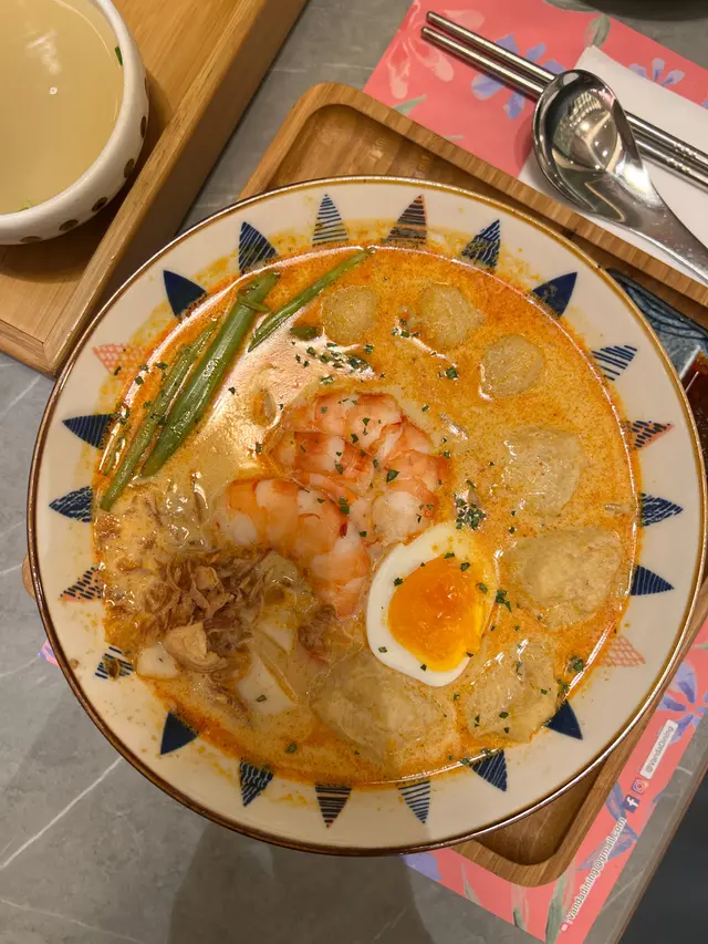 新加坡大蝦喇沙/米線