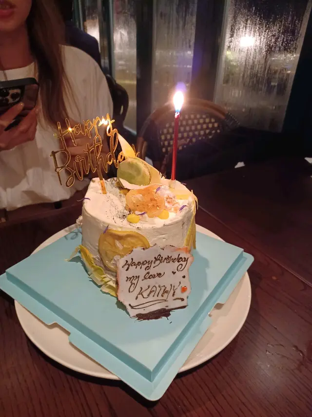 5" Dancing feather the very lemon