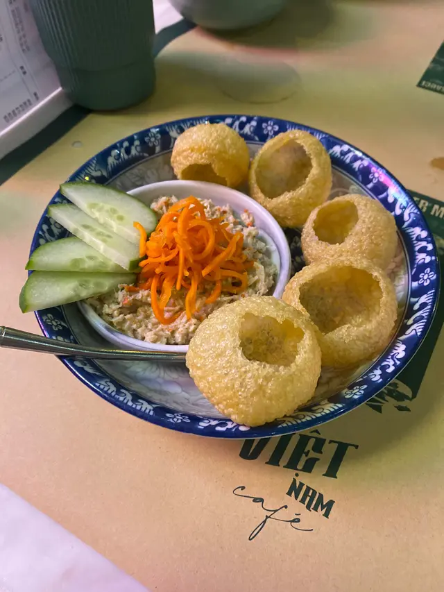 南越蟹肉醬 配脆球餅