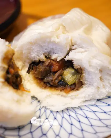 三菇牛蒡素菜包