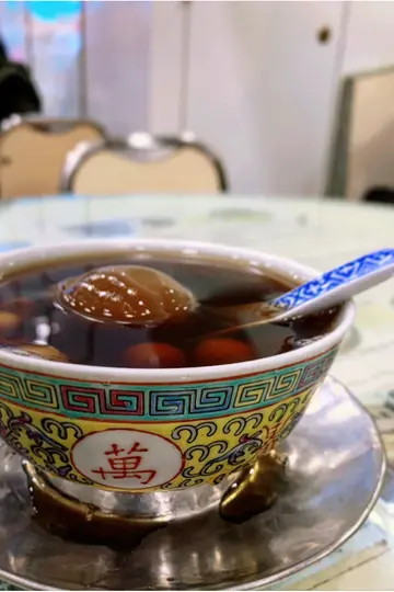 桑寄生莲子蛋茶