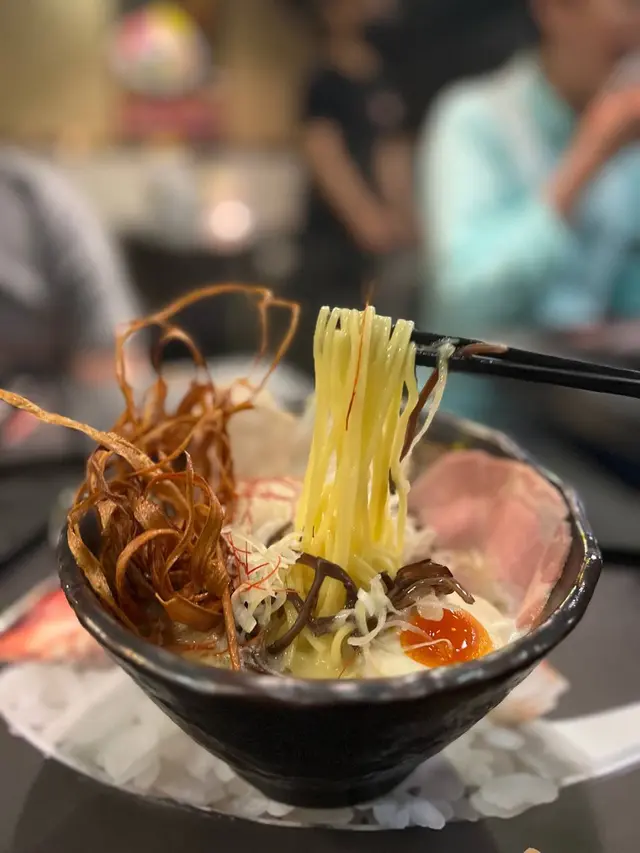 極濃雞白湯拉麵