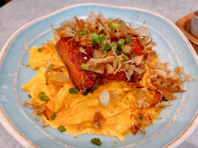 照燒汁鰻魚滑蛋包飯