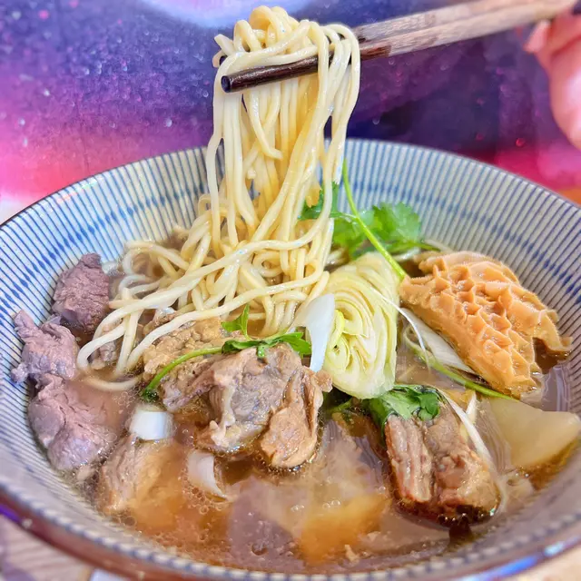 牛隊長湯麵