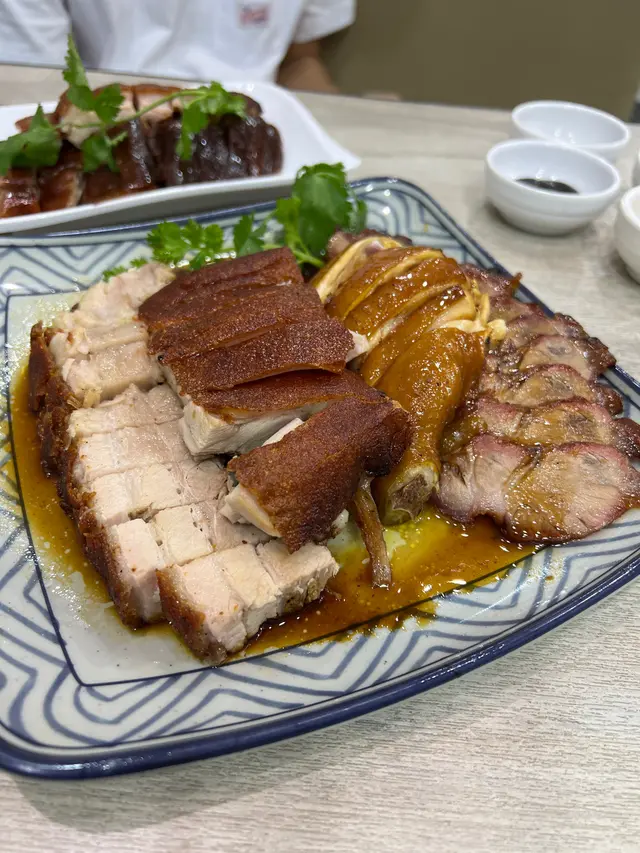 揀乳豬加$10(原168)