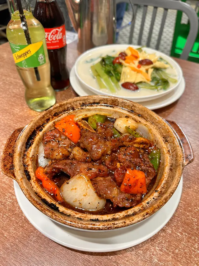 香爆黑椒牛仔骨煲