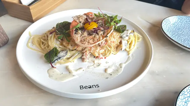 蟹膏甲羅燒黄金口蟹肉意大利粉 SPAGHETTI IN SALTED EGG YOLK CREAM SAUCE W/TH JAPANESE MISO CRAB