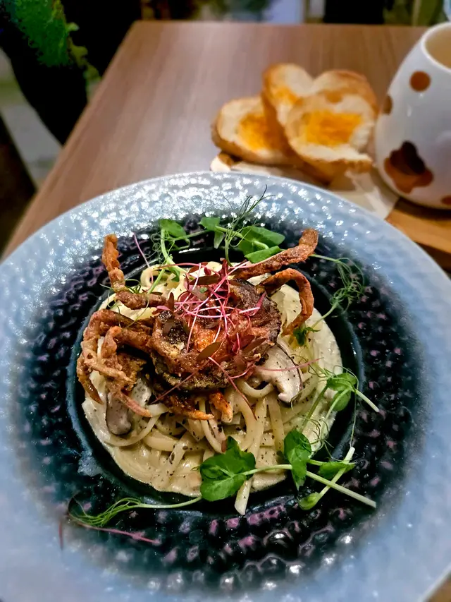 酥炸軟殼蟹黑松露扁意粉