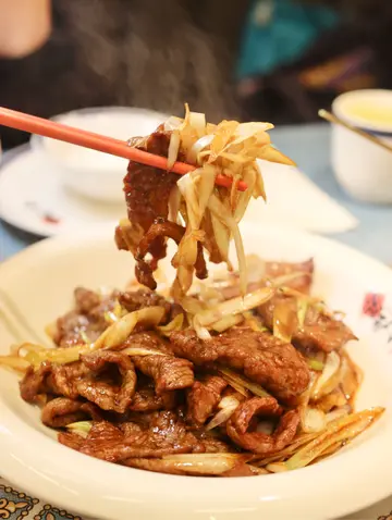 京蔥爆牛肉