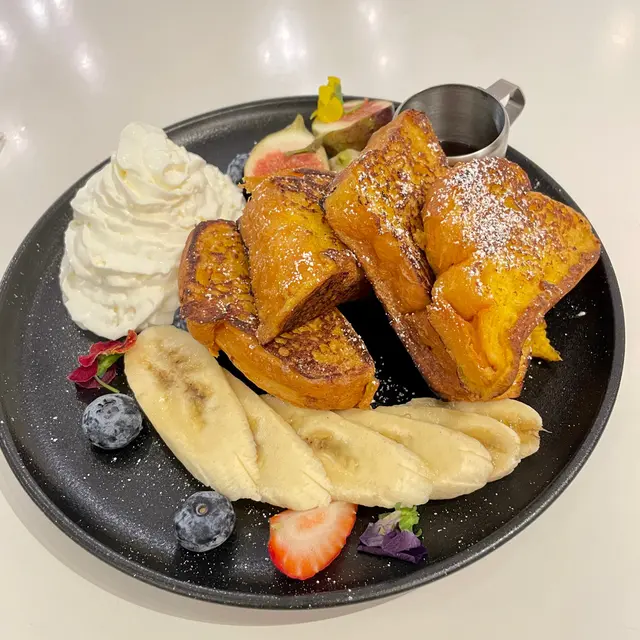 法式多士配楓糖漿