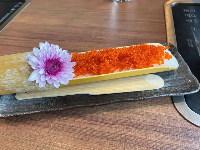 招牌手打蟹子墨魚滑