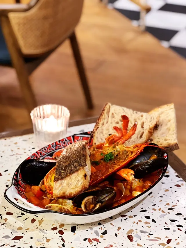 馬賽龍蝦海鮮鍋