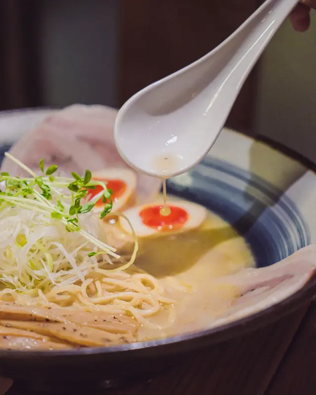 涼風紅楚蟹高湯鹽冷麵