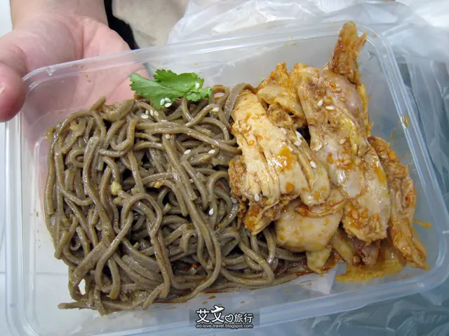 手撕雞蕎麥麵(細)