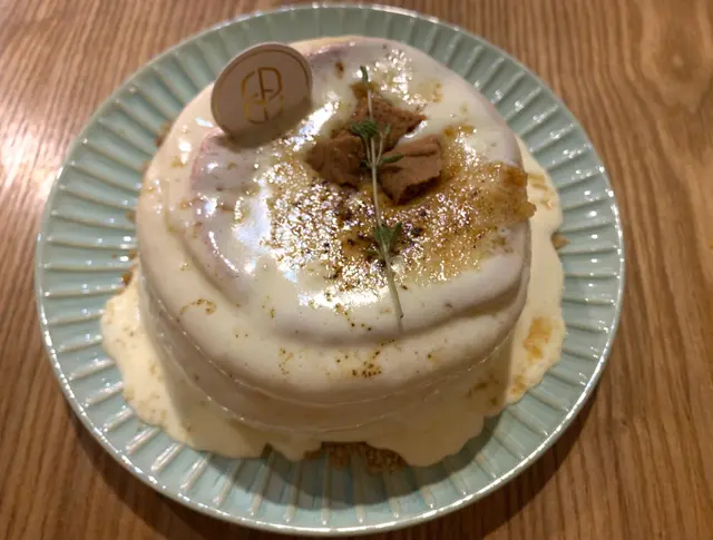 口感輕盈鬆軟，味道香甜