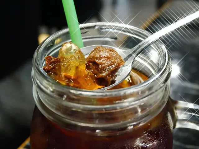 話梅桃膠羅漢果茶
