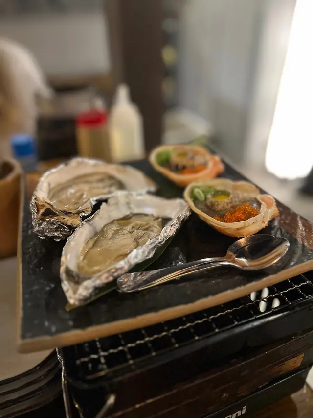 甲羅燒、牡蠣