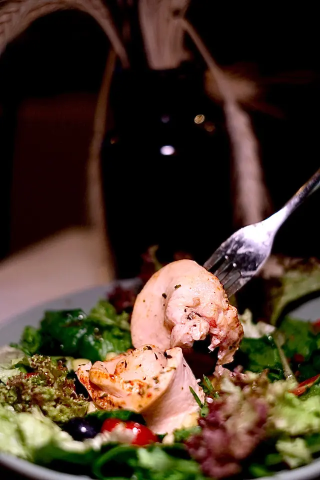 慢煮雞胸柚子汁沙律