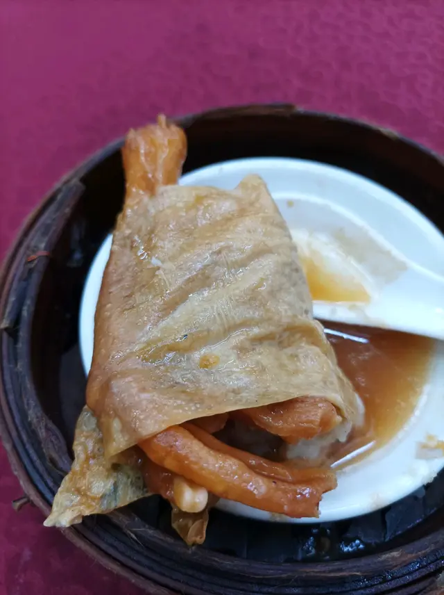 食咗一舊既鴨腳扎