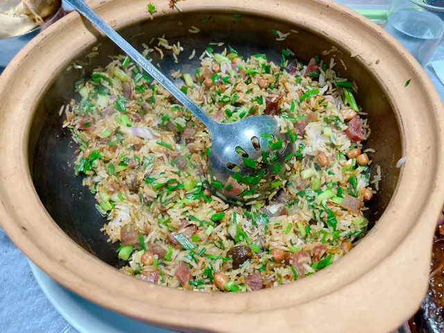 臘味煲仔飯