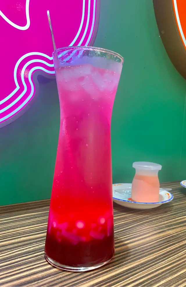 仙人掌梳打特飲