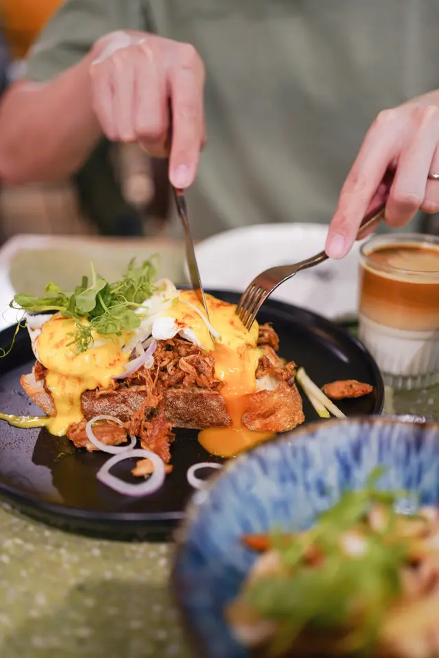 油漬黃油雞賓尼迪