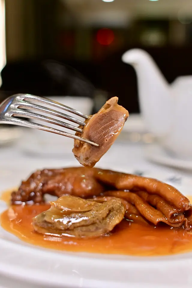 35頭吉品鮑鵝掌