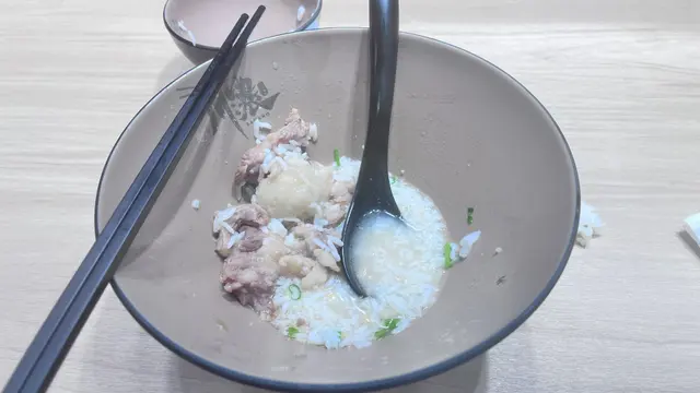 清湯牛腩飯