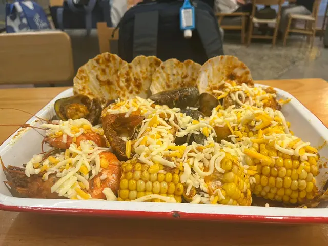 Shake Shake Seafood with Seared Mazzarella Cheese & Pasta