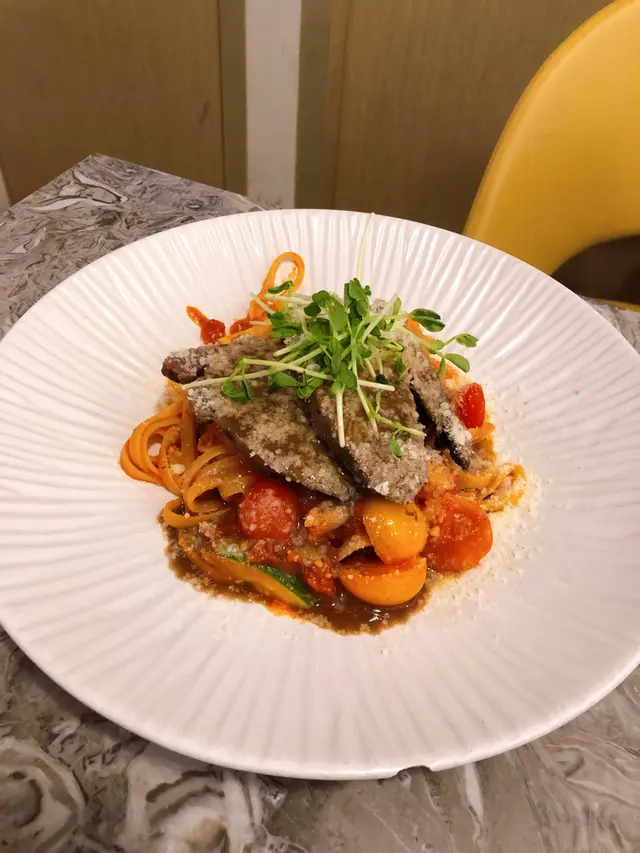 鮮茄和牛面頰意粉