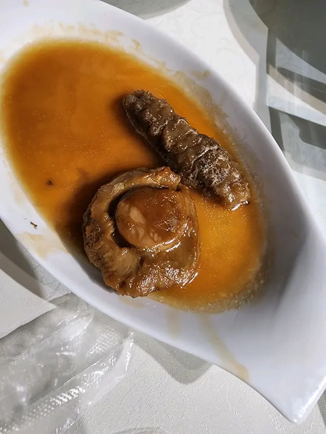 蠔皇南非28頭乾鮑扣澳洲海參鵝掌/花菇 - 第二碟