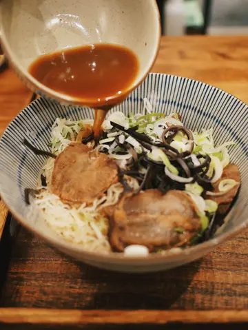牛筋腩捞面