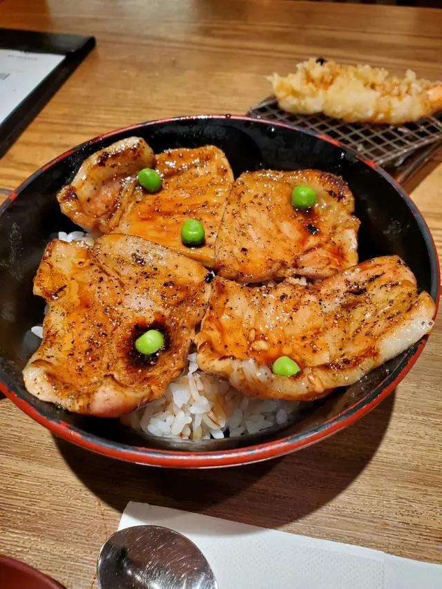 醬汁掂 但豬肉有少少韌