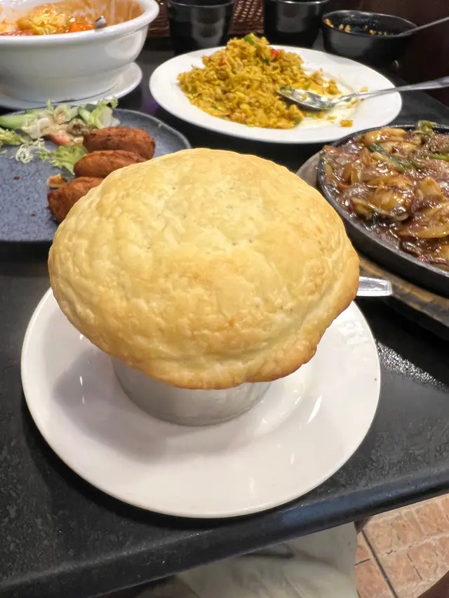 酥皮魚翅忌廉湯