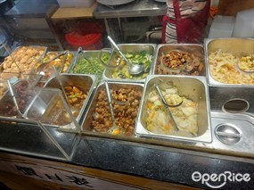 香港人兩餸飯的相片 - 柴灣