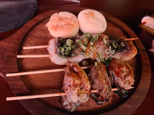 芝士年糕, 鹽燒燒白鱔串, 招牌珍寶生蠔串