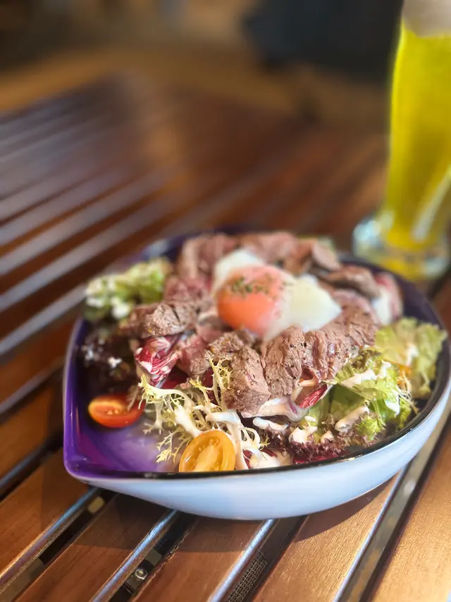 日式燒牛肉他他沙律