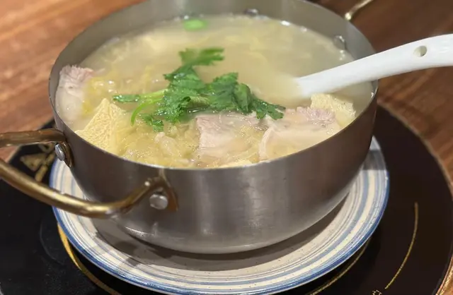酸菜白肉鍋