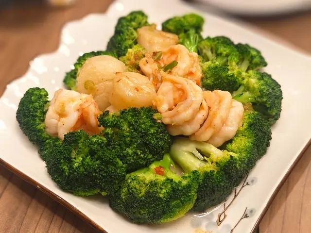 碧綠带子蝦球