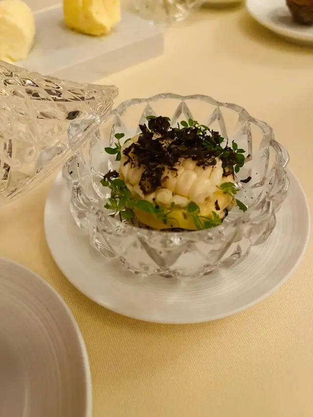 前菜 - 黑松露鵝肝配日本甜栗米