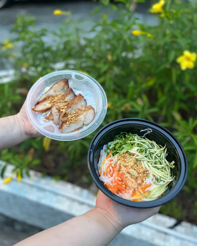 越湯豬頸肉撈檬