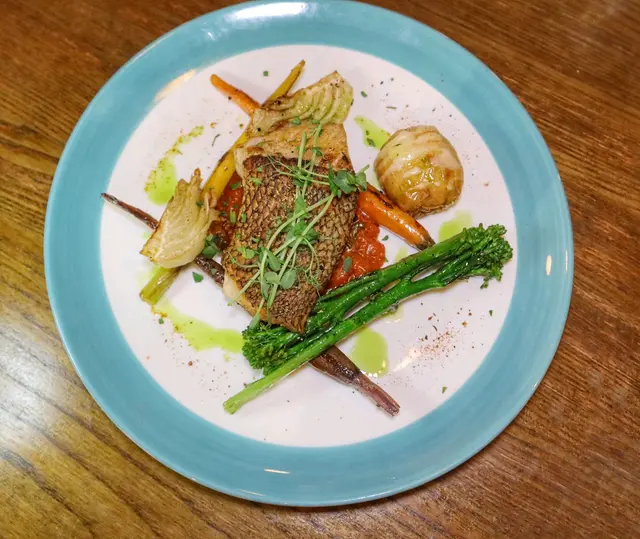 Toothfish 南極鱈魚柳伴芝士焗薯及地中海汁 HK