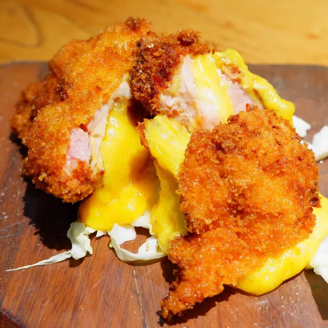 芝士爆漿脆雞扒