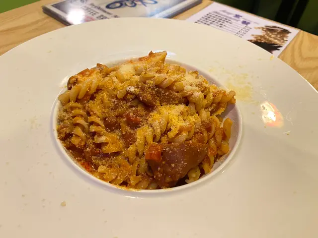 拿破倫肉醬煙鴨胸螺絲粉