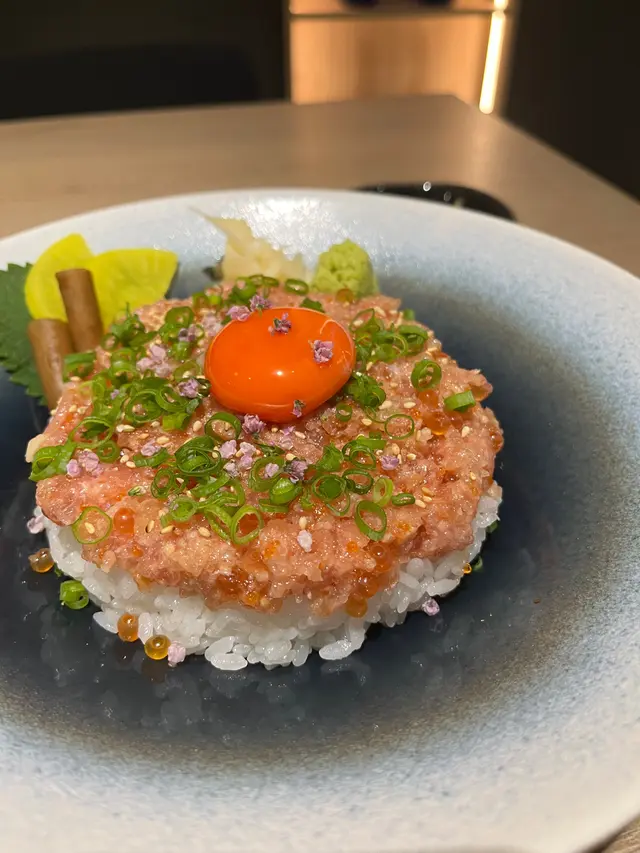 香葱呑拿魚腩蓉丼