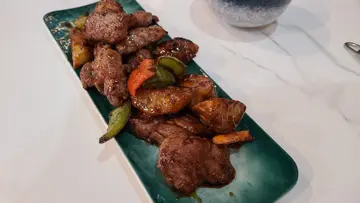 黑椒蜜糖牛柳粒