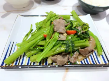 椒絲腐乳通菜炒牛肉